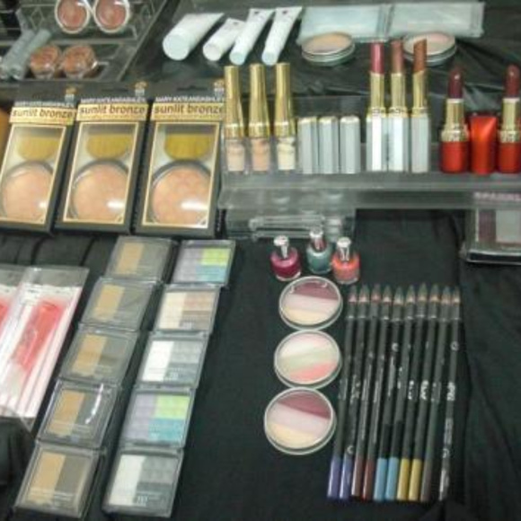 NEW COSMETICS LOT ~300 Pc, Various Items - Picture 8 of 8